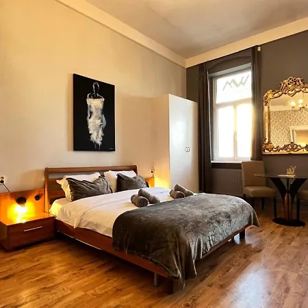 The Stag Ultracentral Oldtown Apartment-2